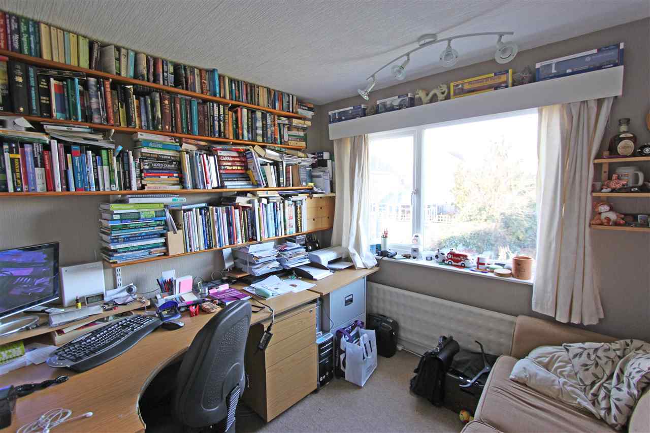 resized-2349823-Bedroom 4.jpg